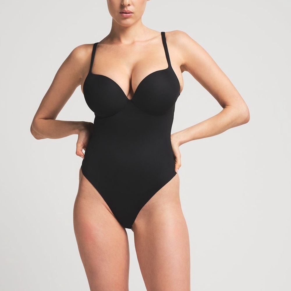 SKIMS BODY PUSH-UP THONG BODYSUIT - Size Large